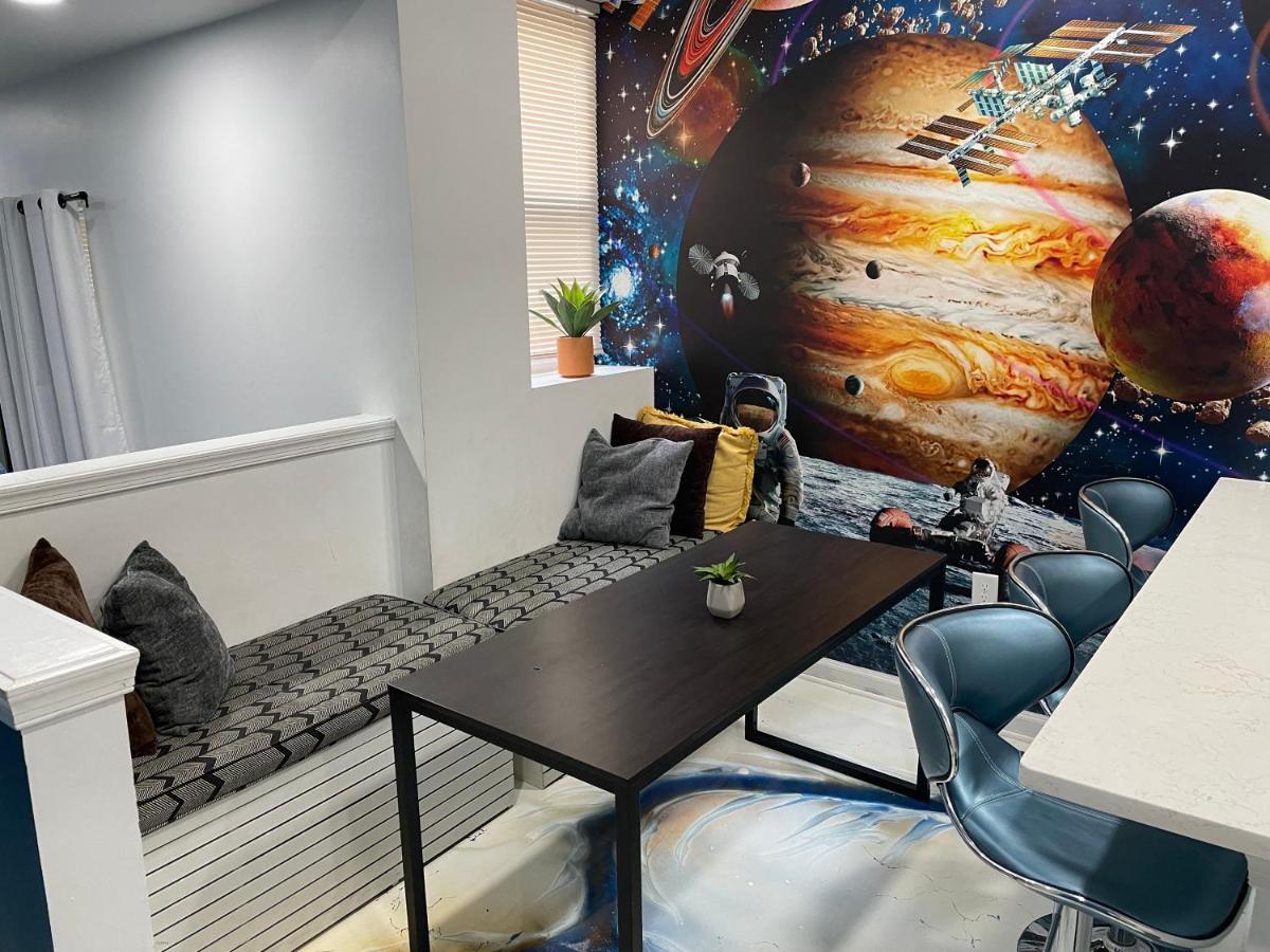 The Space Place - 2 Bedroom Apt With Memory Foam Mattresses Built For Relaxation Philadelphia Bagian luar foto